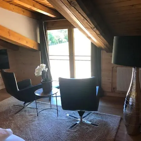 Herrenhaus Gut Neuruppersdorf فندق تيميندورفير ستراند