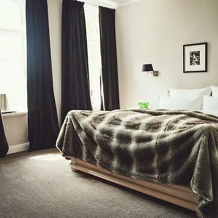 Herrenhaus Gut Neuruppersdorf * تيميندورفير ستراند