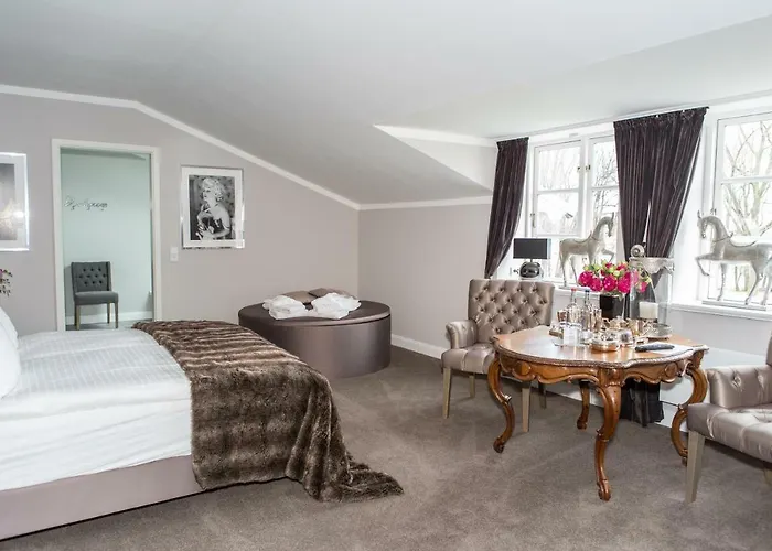 Herrenhaus Gut Neuruppersdorf Otel *